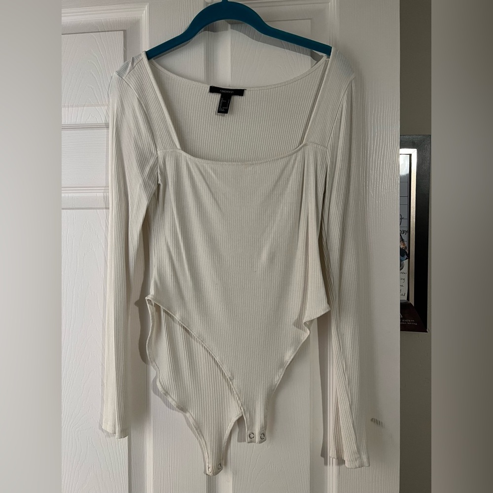White long sleeve bodysuit l.
